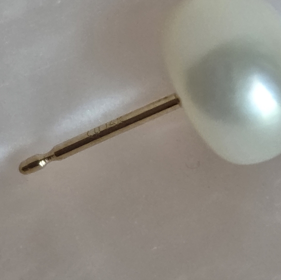 14K Gold Pearl Stud Earrings – White 7mm - Picture 7 of 11